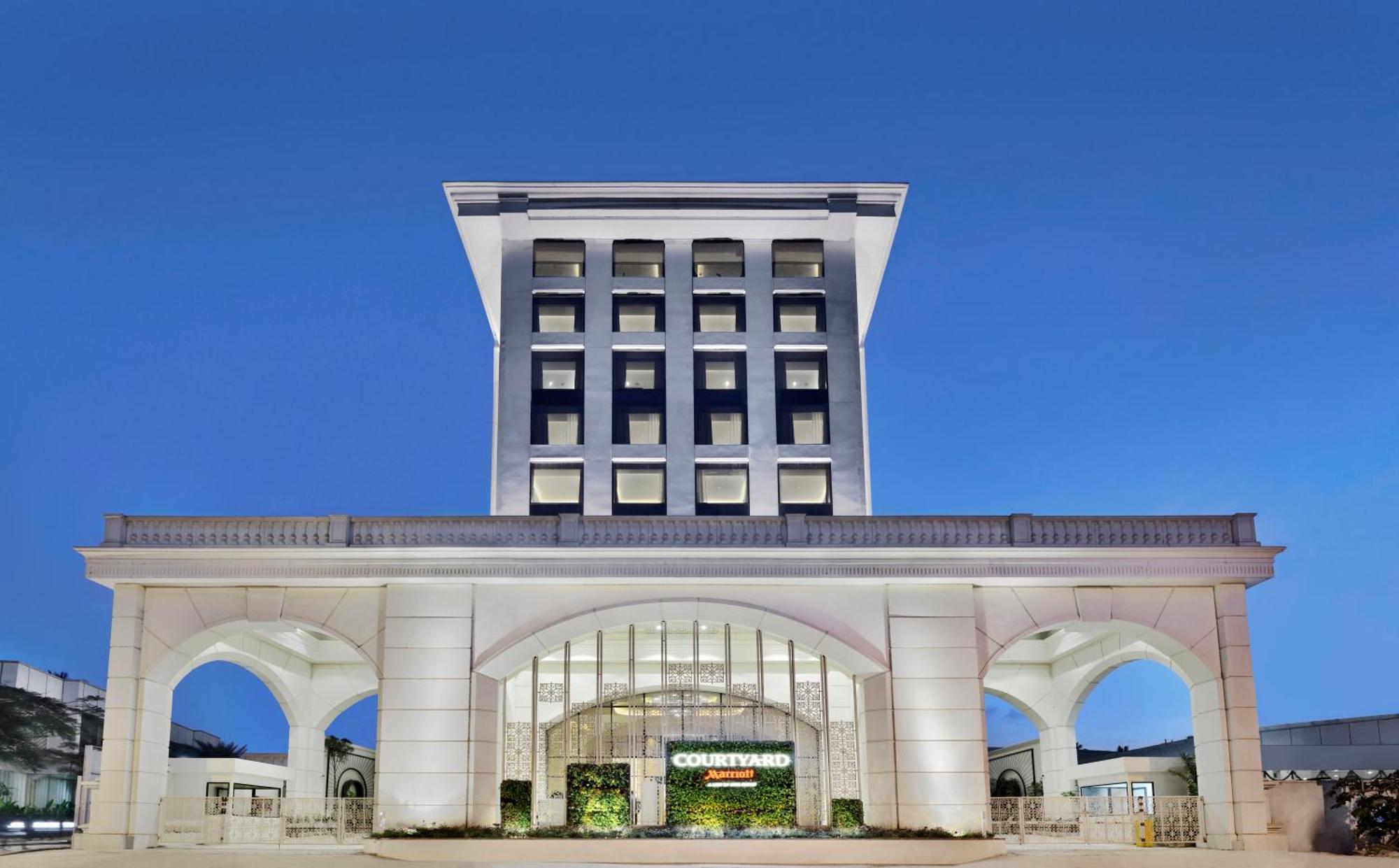 Hotel Courtyard By Marriott Bengaluru Hebbal Zewnętrze zdjęcie