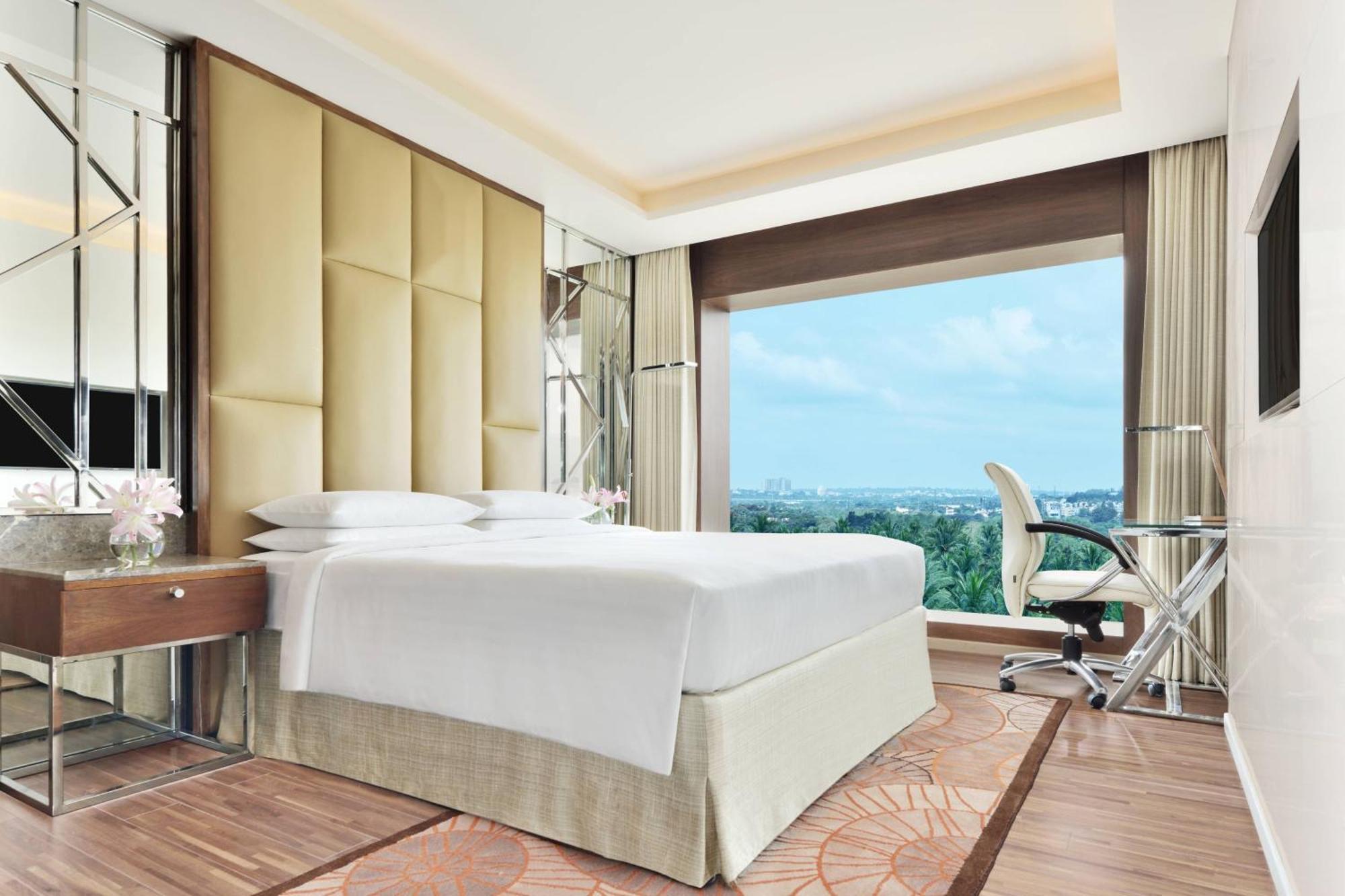 Hotel Courtyard By Marriott Bengaluru Hebbal Zewnętrze zdjęcie