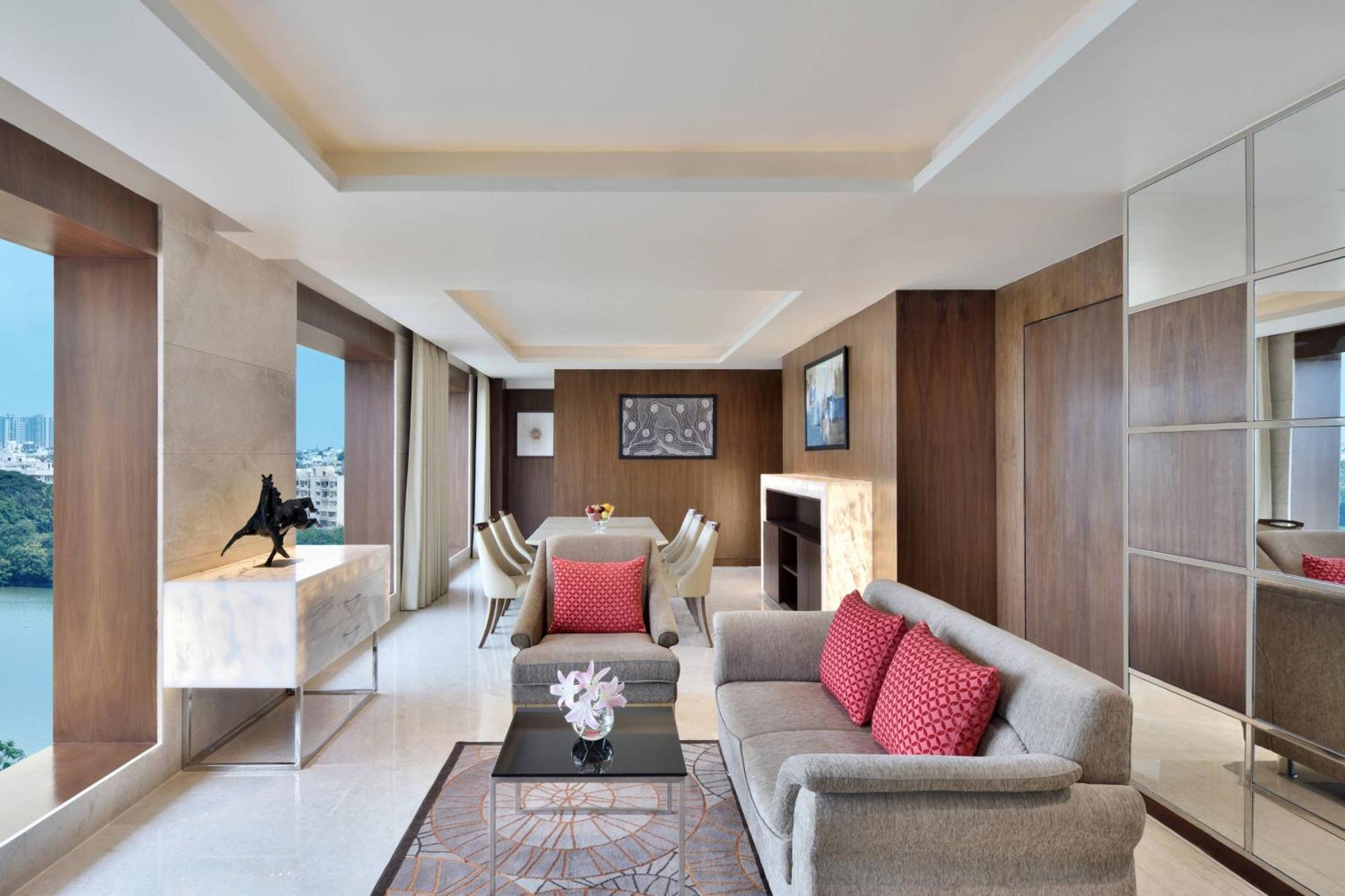 Hotel Courtyard By Marriott Bengaluru Hebbal Zewnętrze zdjęcie
